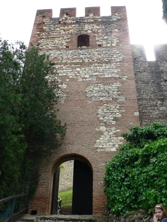 Castello di Soave - Porta d'ingresso