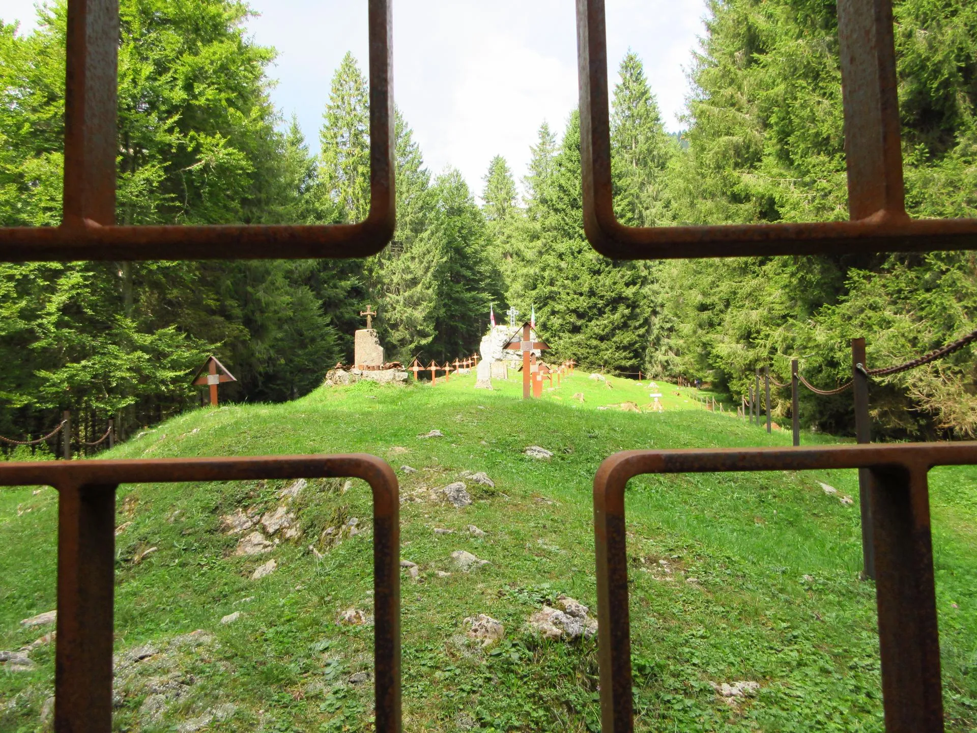 Percorso ad anello dei 5 cimiteri + 1