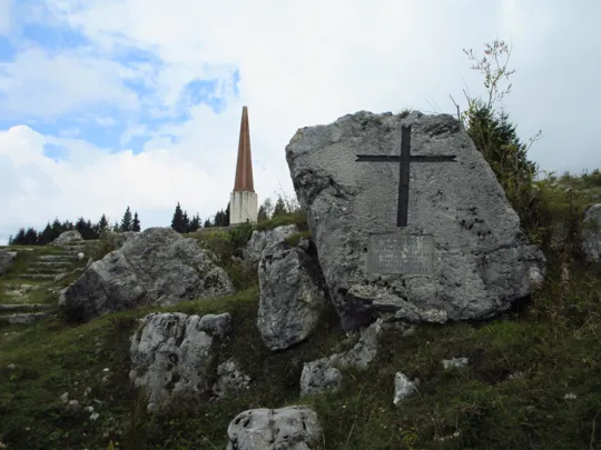 Monumenti sulla mina Scalambron