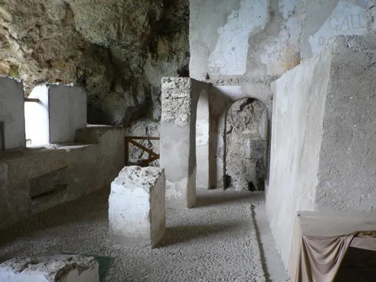 Covolo di Butistone - La piazza