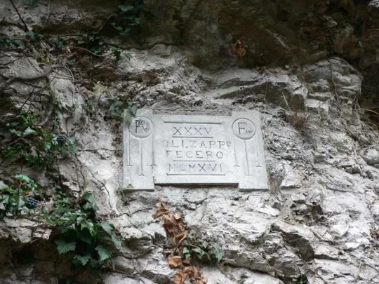 Forte Casa Ratti - Un'altra targa del genio