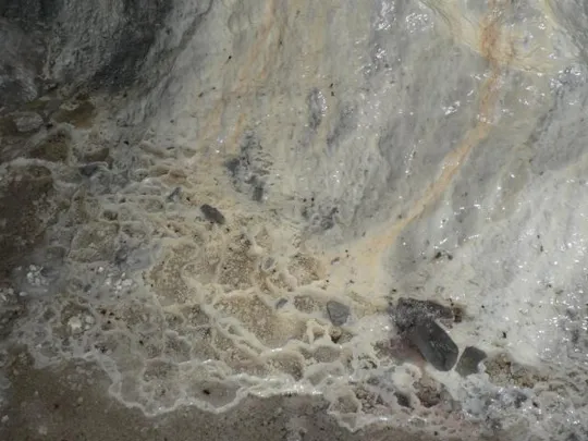 Forte Casa Ratti - Particolare di una colata calcarea nella grotta di accesso