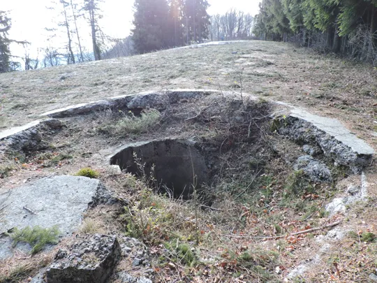 Pozzi per il posizionamento delle cupole corazzate