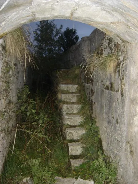 Forte Leone - Accesso alla trincea