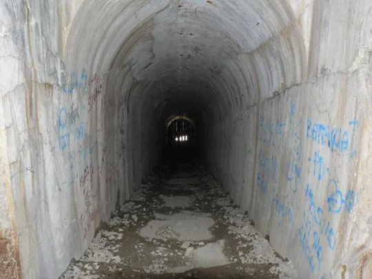 Forte Leone - Galleria di unione tra la parte bassa e il corridio cannoni