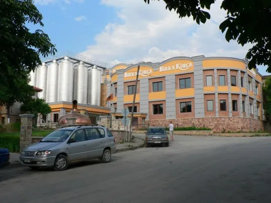 Korçe - birreria (2008)