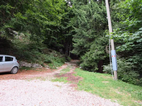 Inizio del sentiero al tornante