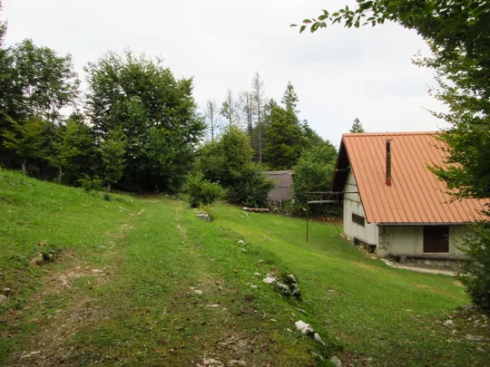 Nei pressi della casa isolata