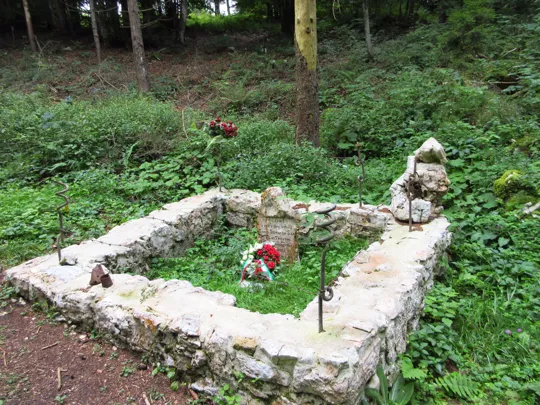 Prima sepoltura di Carlo Stuparich