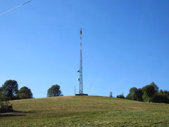 Antenna sulla sommità del Monte Alto