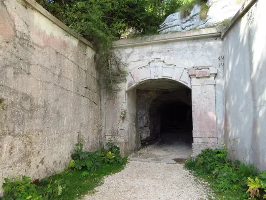 Ingresso in galleria di Forte Campolongo