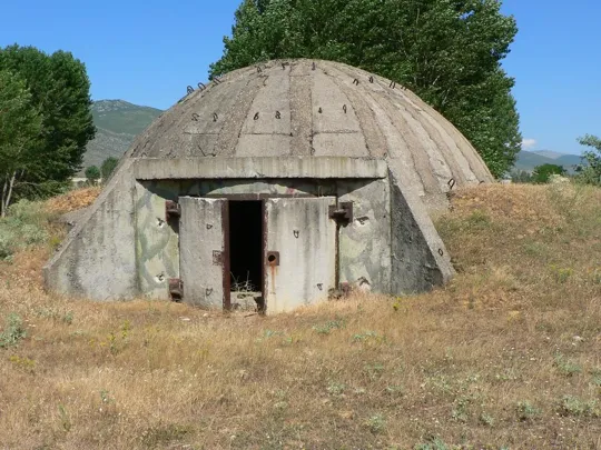 Bunker per cannoni da 120 mm