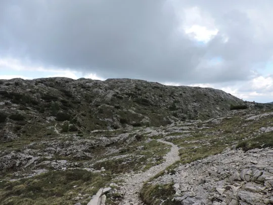 Sentiero verso val Agnela