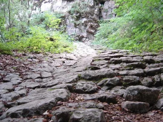 Calà del Sasso - dettagli della scalinata