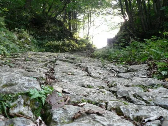Calà del Sasso - dettagli della scalinata