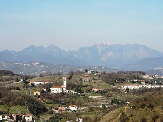 Castello di Romeo - Panorami dal Mastio