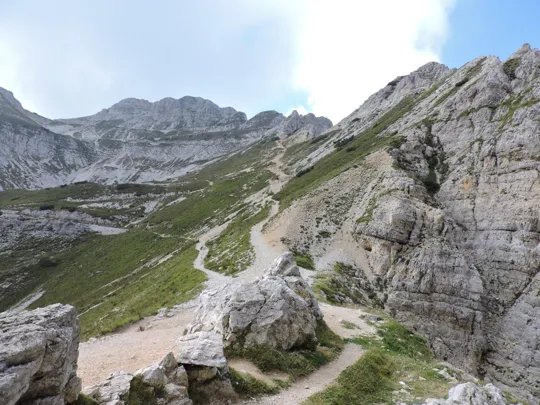 Cima Carega - vista da Bocchetta Mosca verso il rifugio Fraccaroli