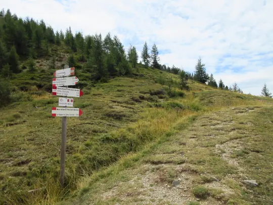 Dal passo iniziamo la salita verso Cima Socede