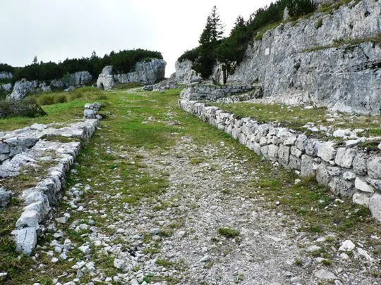 Cima Caldiera - area logistica