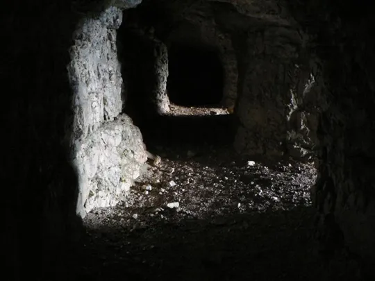 Cima Caldiera - galleria magazzino