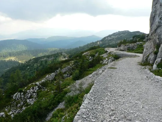 Cima Caldiera - strada militare