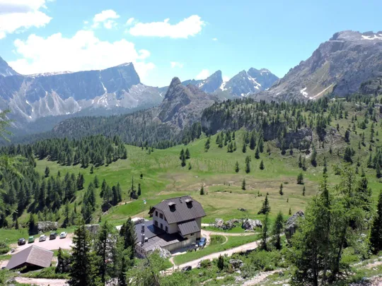 rifugio Cinque Torri
