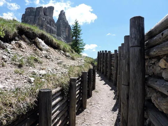 Cinque Torri - trincea
