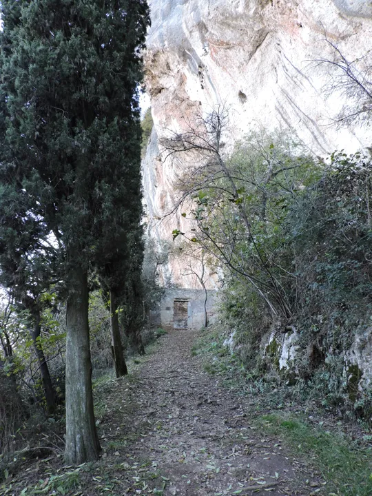 Viale d'ingresso all'eremo