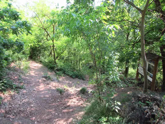 Proseguire a sinistra