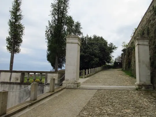 Cancello superiore della villa