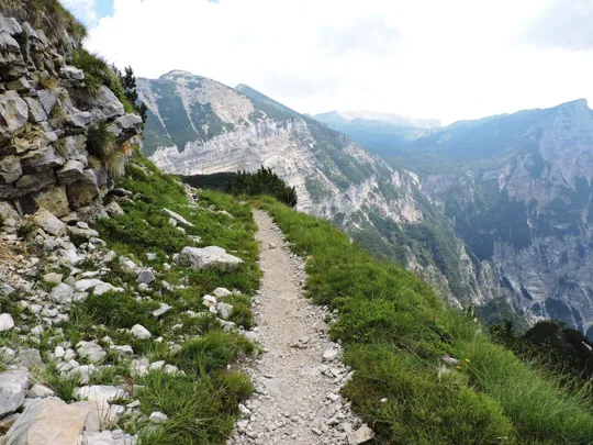 Corno Battisti - particolari del sentiero