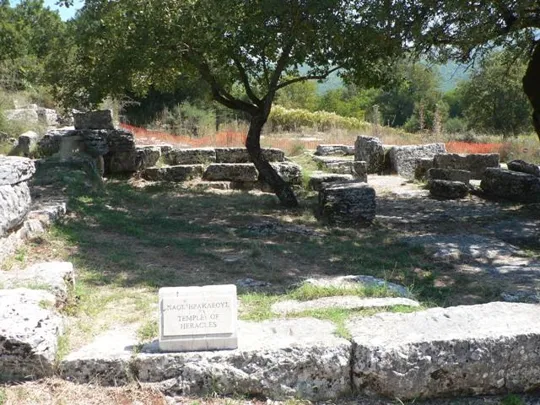 Dodona - tempio di Eracle