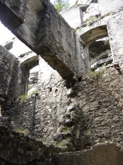 Forte Campolongo - Caserma, interni