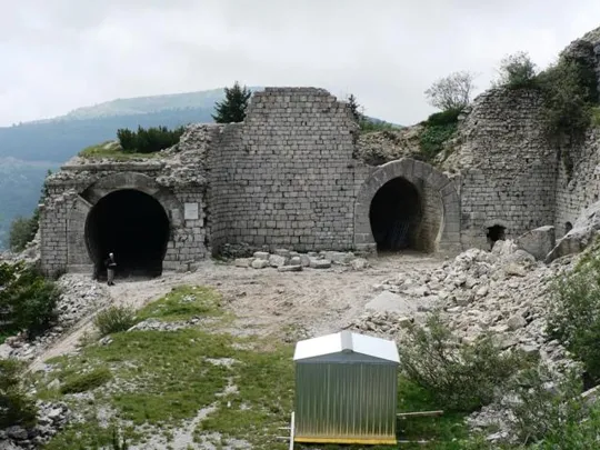 Forte Campomolon - galleria a ferro di cavallo