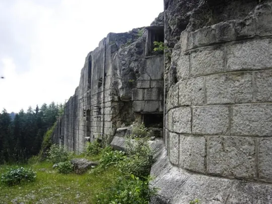 Forte Cherle - Perimetro esterno