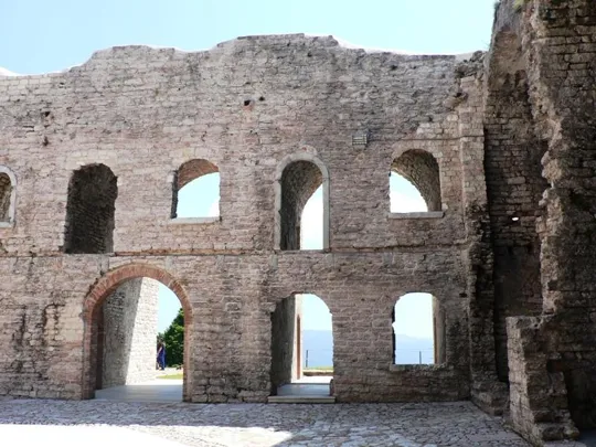 Forte Interrotto - Interno