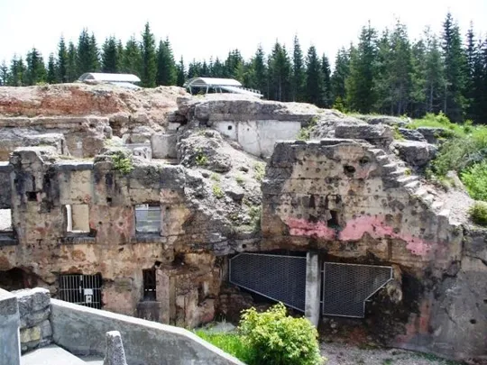 Forte Luserna - Facciata anteriore