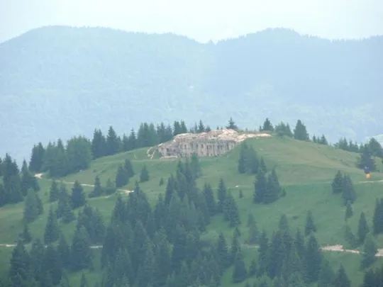 Forte Serrada - Veduta al forte Sommo Alto