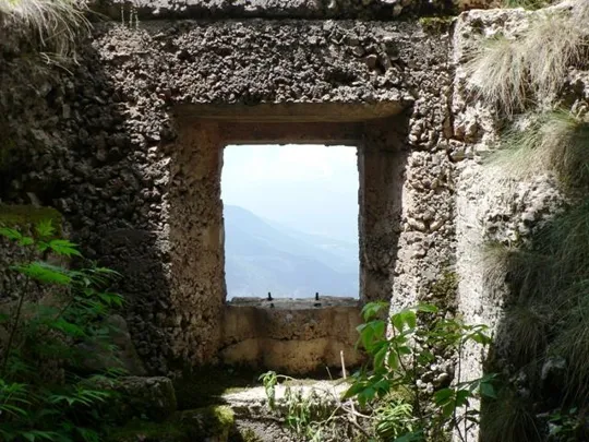 Forte Serrada - Postazioni esterne