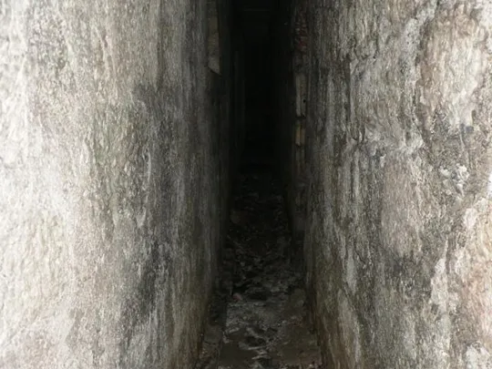 Forte Tombion - controscarpa alloggi