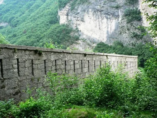 Forte Tombion - Caponiera nord