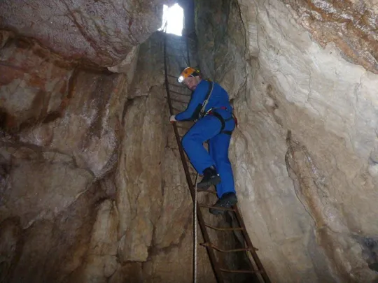 Grotta dell'elefante - Corretto sistema di sicurezza