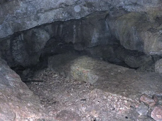 Grotta dell'elefante - Primo muro di contenimento