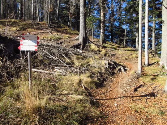 Indicazioni verso baita Belem