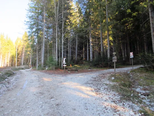 Proseguire a sinistra