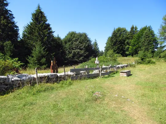 Passaggio sul muretto a secco