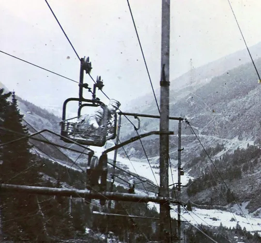 Teleferica con carrello per trasporto feriti