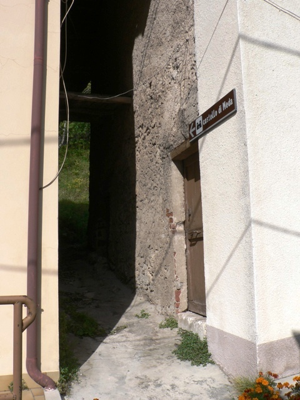 Castello di Meda - ingresso al sentiero
