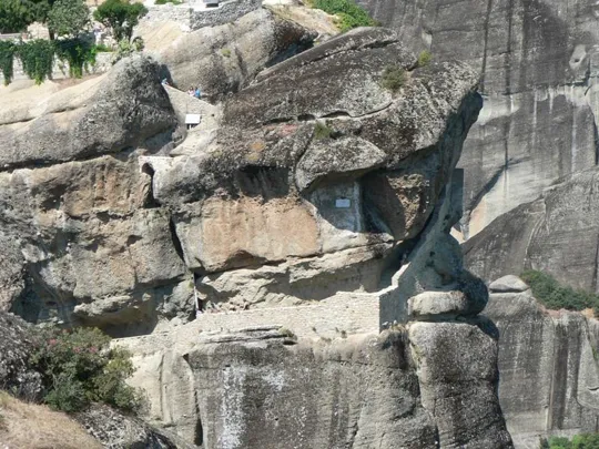 Meteora - Passaggio per Aghia Triada
