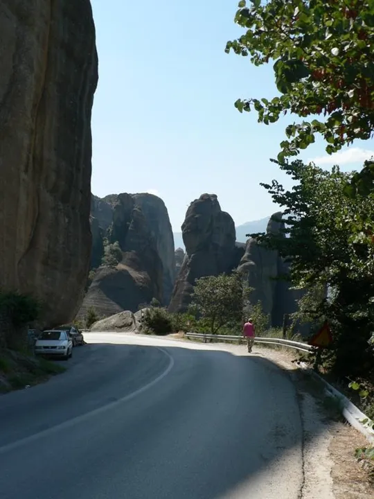 Meteora - Strada sotto Roussanou